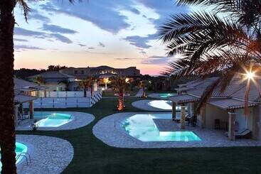 هتل Olympia Golden Beach Resort & Spa