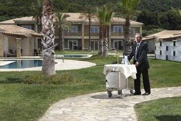 هتل Olympia Golden Beach Resort & Spa