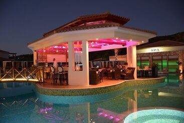 هتل Olympia Golden Beach Resort & Spa