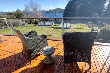 בית מלון כפרי Rochester Bariloche Suites & Spa