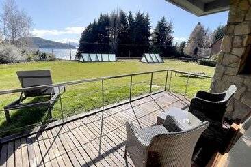בית מלון כפרי Rochester Bariloche Suites & Spa