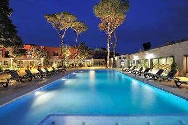 Salles Hotel Aeroport De Girona
