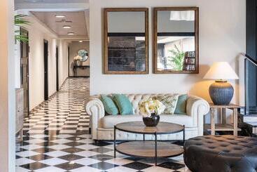 Salles Hotel Aeroport De Girona