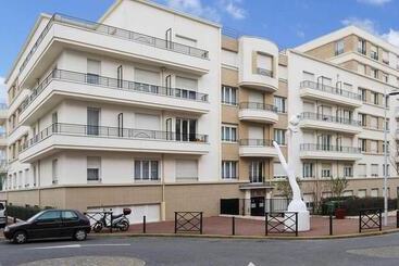 هتل Séjours & Affaires Paris Nanterre