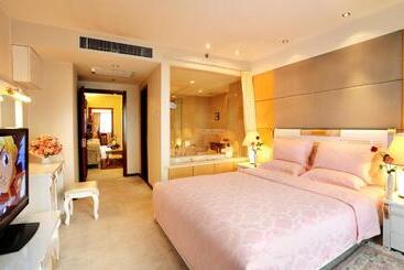 هتل Super House International
