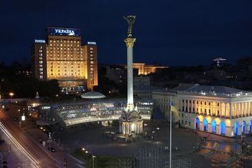 هتل Ukraine