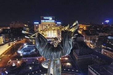 هتل Ukraine