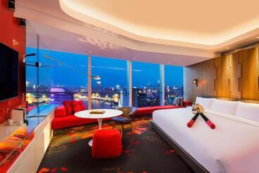 هتل W Shanghai  The Bund