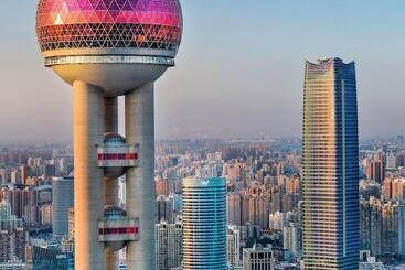 هتل W Shanghai The Bund
