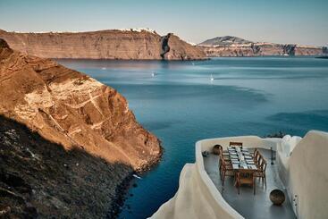 Mystique, A Luxury Collection Hotel, Santorini