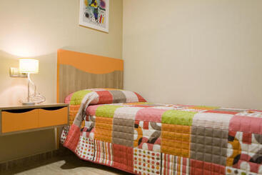 Y Apartamentos Conilsol