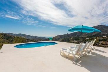 Villa Felicidad Sayalonga By Ruralidays - Sayalonga