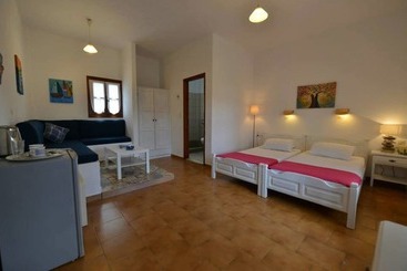 هتل Anofli Accommodation
