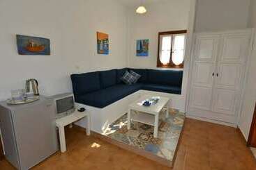 هتل Anofli Accommodation