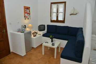 هتل Anofli Accommodation