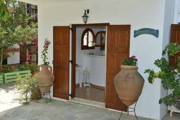 هتل Anofli Accommodation