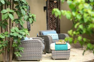 هتل Bamboo Bonaire Boutique Resort