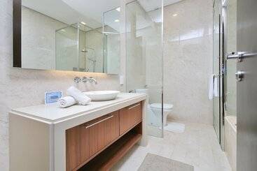هتل Home Suites By Marina