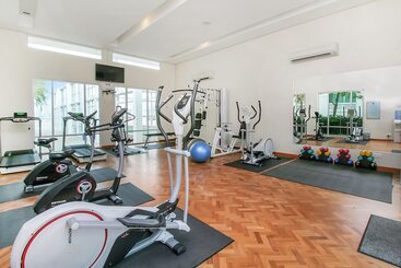 هتل Home Suites By Marina