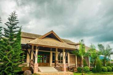 هتل Loesloei Garden Resort Phurua