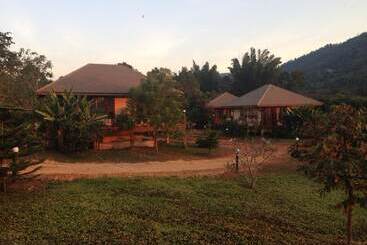هتل Loesloei Garden Resort Phurua