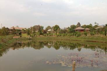هتل Loesloei Garden Resort Phurua