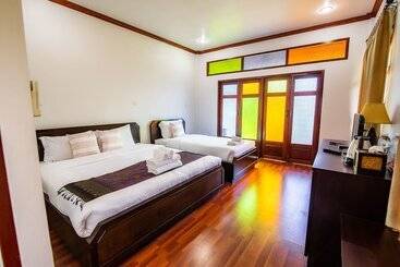 هتل Loesloei Garden Resort Phurua