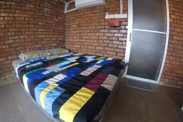 בית מלון כפרי Naga Puri Beach Retreat