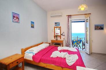 هتل Panorama Studios