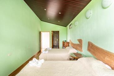 هاستل Monteverde Ecolove