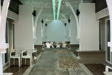 Al S Resort