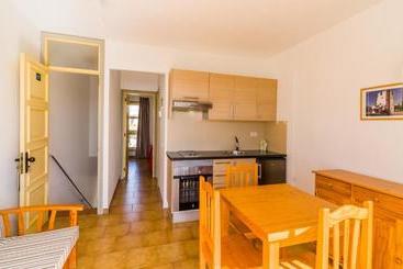 Apartamentos Charco Del Conde