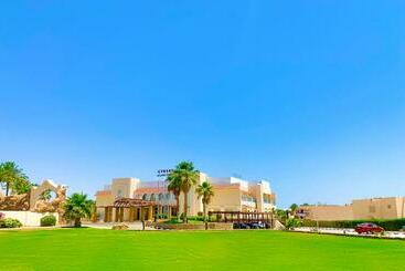 Ivy Cyrene Island Aqua Park Resort