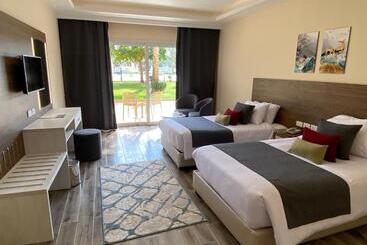 هتل Amwaj Oyoun Resort & Spa Sharm El Sheikh 