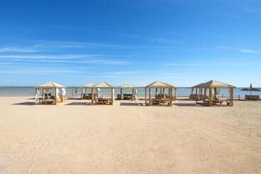 هتل Amwaj Oyoun Resort & Spa Sharm El Sheikh 
