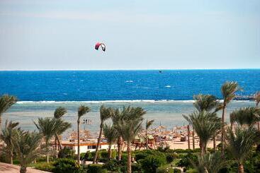هتل Amwaj Oyoun Resort & Spa Sharm El Sheikh 