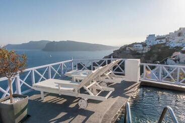 Armeni Village Rooms & Suites - Santorini