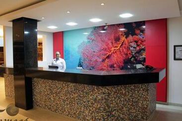 Blu Hotel By Tamaca