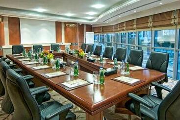 City Seasons Hotel Dubai