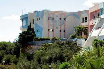 هتل Club Bridge