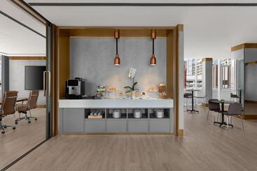 هتل Courtyard By Marriott Bangkok