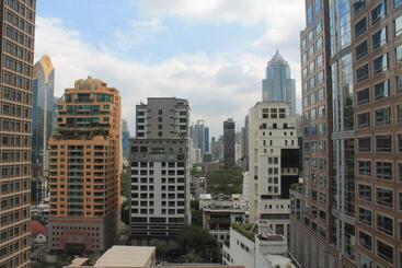 هتل Courtyard By Marriott Bangkok