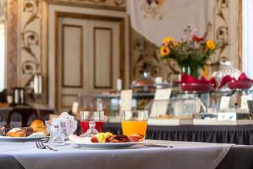 Decumani Hotel De Charme