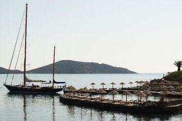 هتل Elounda Peninsula Luxury Resort, Six Senses Spa