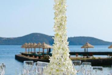 هتل Elounda Peninsula Luxury Resort, Six Senses Spa