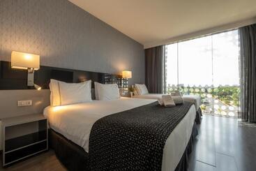 هتل Eurostars Palace