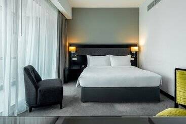 Flora Creek Deluxe Hotel Apartments, Dubai