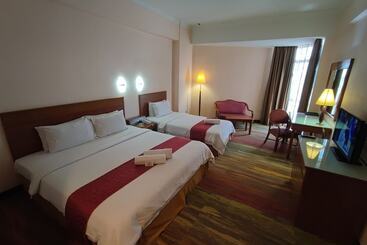 هتل Grand Continental  Kuala Terengganu