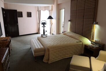 هتل Grand Continental  Kuala Terengganu
