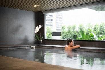 هتل Avani Ratchada Bangkok